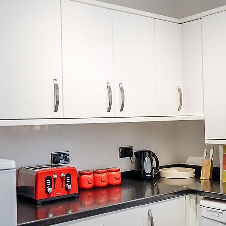 Sunny Seaside Beach House Lytham Centre Sleeps 8 Lytham St Annes Exteriör bild