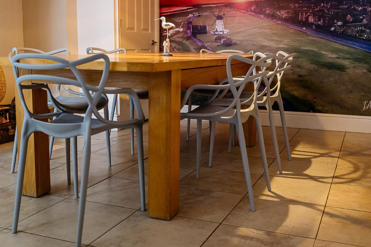 Sunny Seaside Beach House Lytham Centre Sleeps 8 Lytham St Annes Exteriör bild